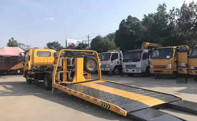 镇沅汽车中途维修案例